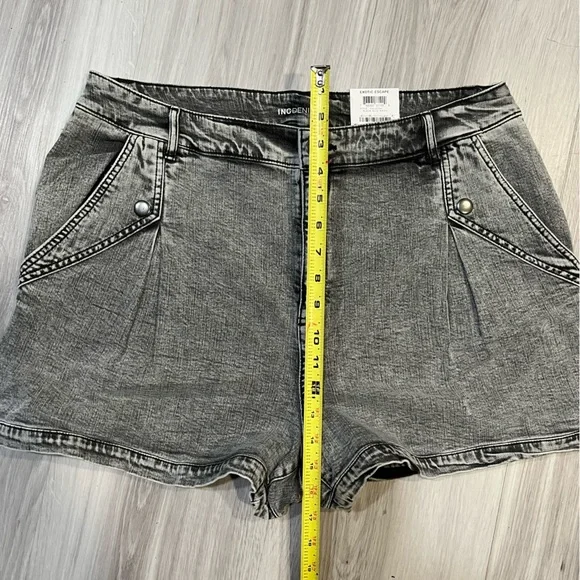 New INC denim Women's Gray‎ Denim Shorts - Picture 4 of 10